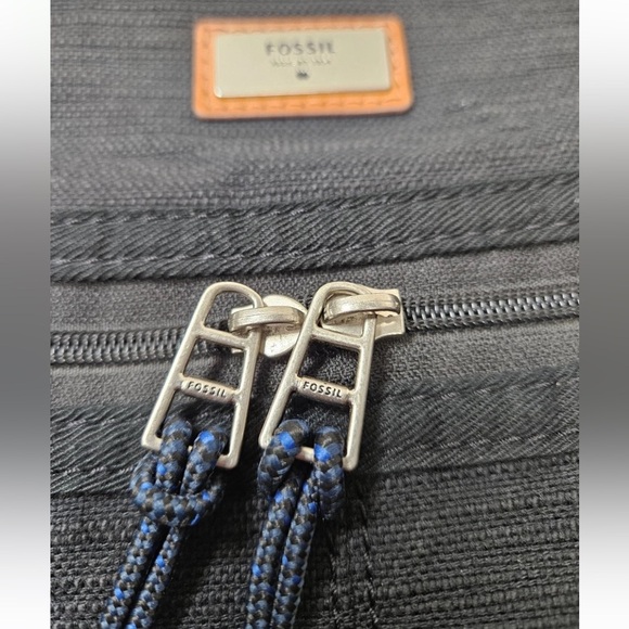 Fossil Black Crossbody Bag - Picture 10 of 11